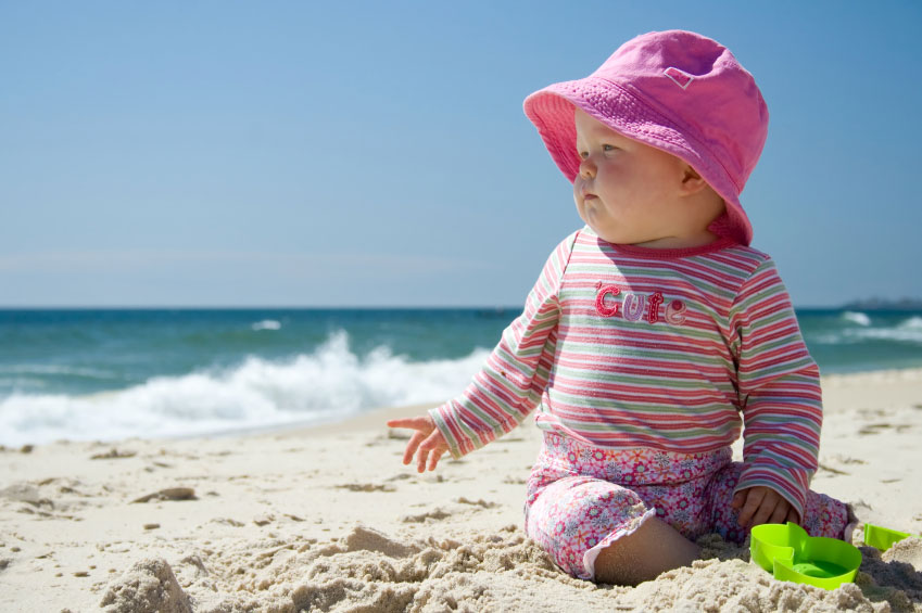 Baby am Sommer Strand